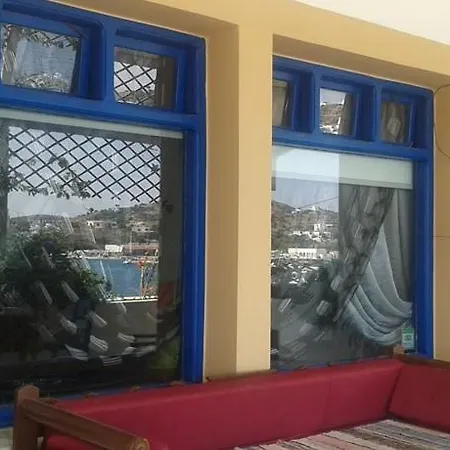 Ξενοδοχείο με διαμερίσματα Studio Poseidon