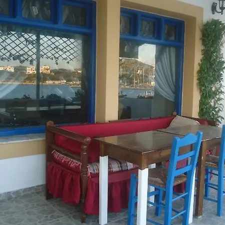 Ξενοδοχείο με διαμερίσματα Studio Poseidon