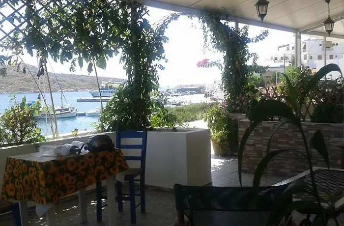 Studio Poseidon Apartmanhotel *